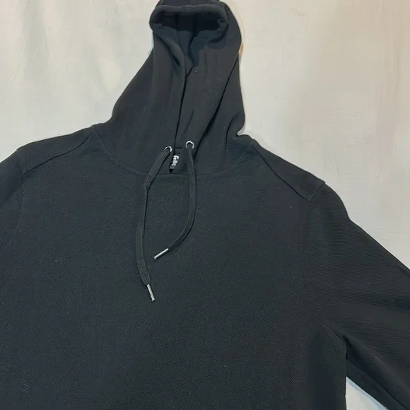 4 sweaters in bundle - Picture 5 of 10